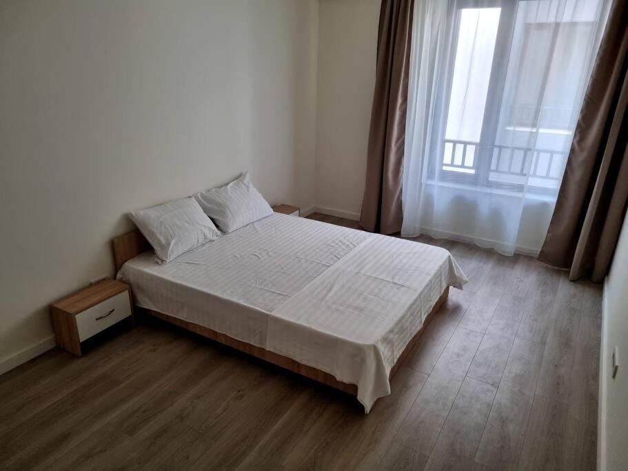 Apartament Cwa 1 Aeroport Otopeni Extérieur photo